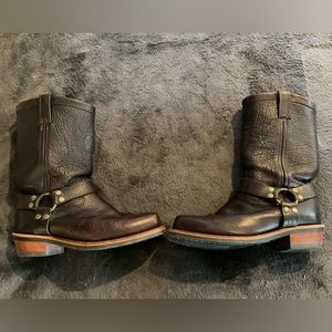 Mens Chippewa Bison Harness boots